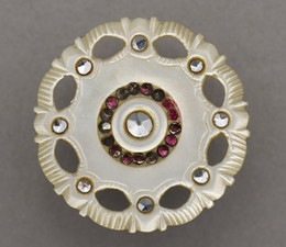 1953F41 Pearl Button