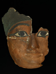 1969W3864 Heavily damaged funerary mask