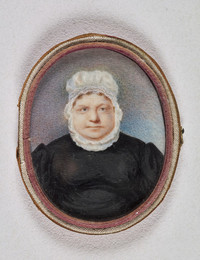 1917P18 Miniature portrait of Mrs Edward Raven