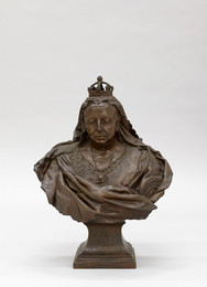 1973P25 Bust Of Queen Victoria In Old Age