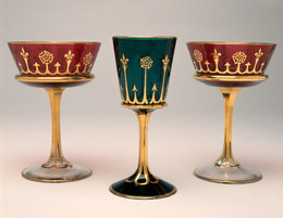 1885M3410.1 and 1999M17.2 Green Wine Glass, Ruby Sorbet Glasses