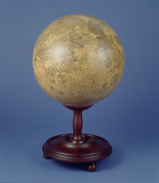 2000M8 The Lunar Globe