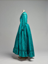 1963M32 (3) Dress worn in Bromsgrove